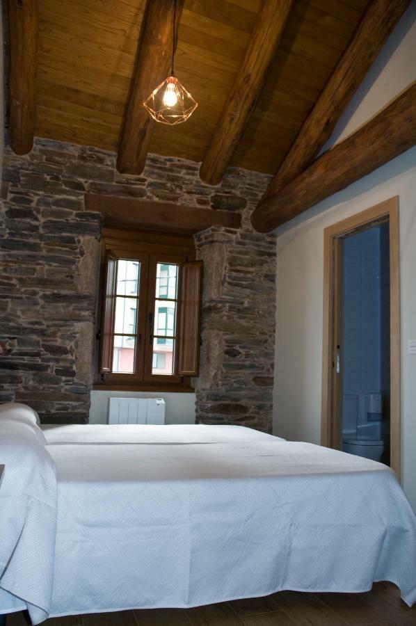 Pension Serrano Sarria Kültér fotó
